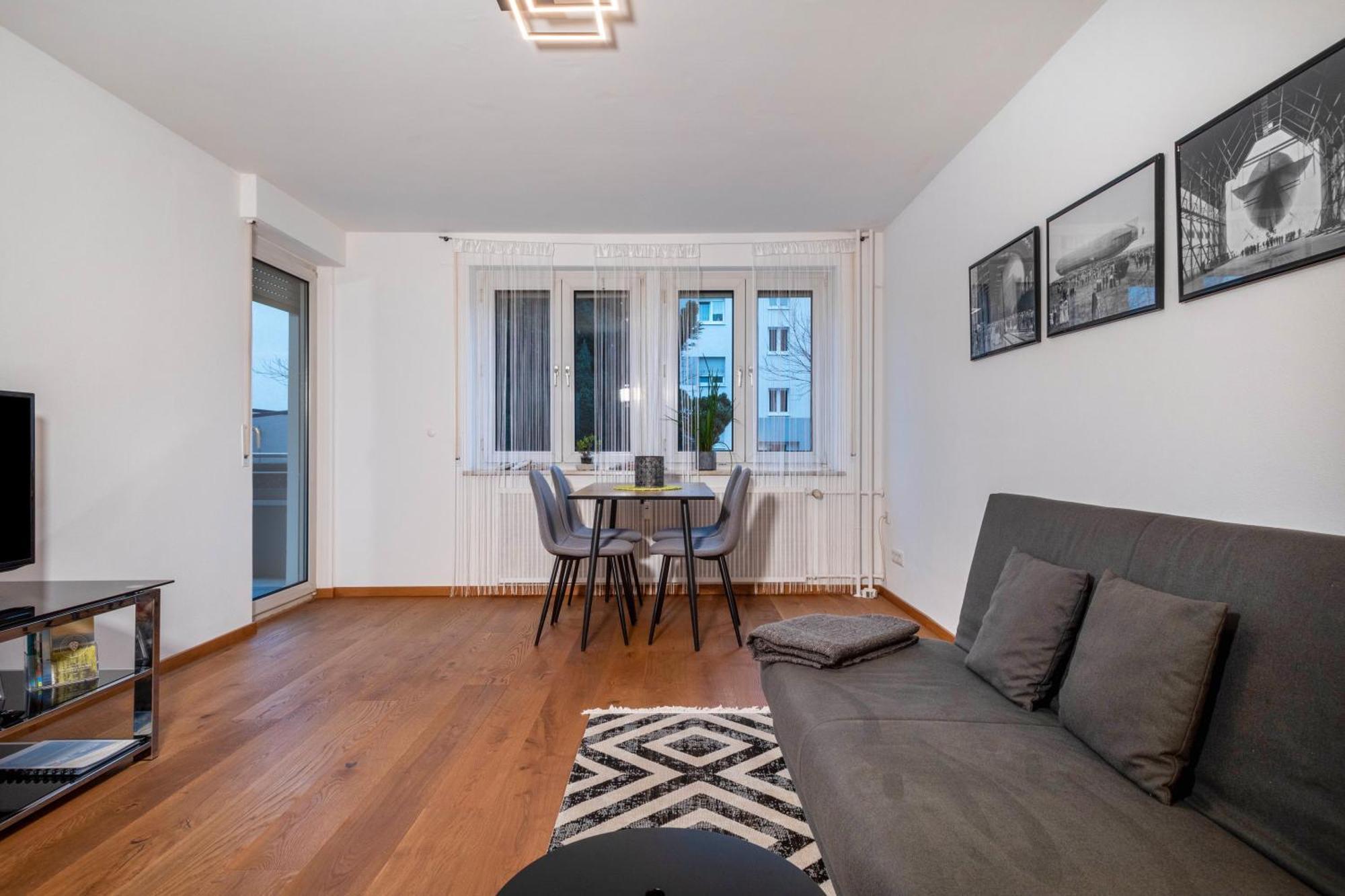 Kairos Apartment Friedrichshafen Ngoại thất bức ảnh